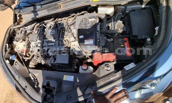 Buy Used Toyota C-HR Silver Car in Lome in Togo Buy Used Toyota C-HR Silver Car in Lome in Togo