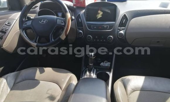 Buy Used Hyundai Tucson White Car in Lome in Togo Buy Used Hyundai Tucson White Car in Lome in Togo