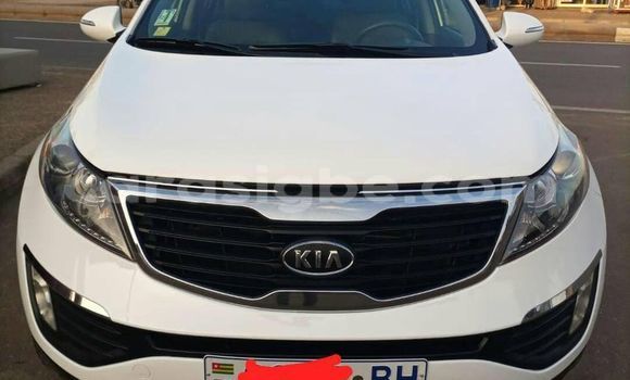 Buy Used Kia Sportage White Car in Lome in Togo Buy Used Kia Sportage White Car in Lome in Togo