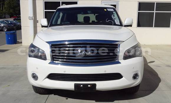 Acheter Import Voiture Infiniti QX56 Blanc à Bassar, Togo