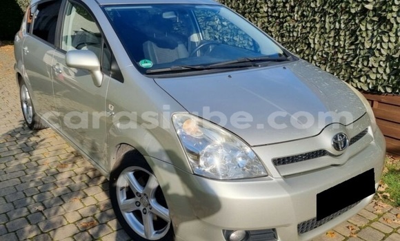 Acheter Import Voiture Toyota Corolla Gris à Bé, Togo Acheter Import Voiture Toyota Corolla Gris à Bé, Togo