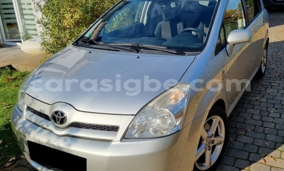 Acheter Import Voiture Toyota Corolla Gris à Bé, Togo Acheter Import Voiture Toyota Corolla Gris à Bé, Togo