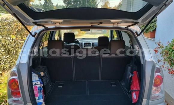 Acheter Import Voiture Toyota Corolla Gris à Bé, Togo Acheter Import Voiture Toyota Corolla Gris à Bé, Togo