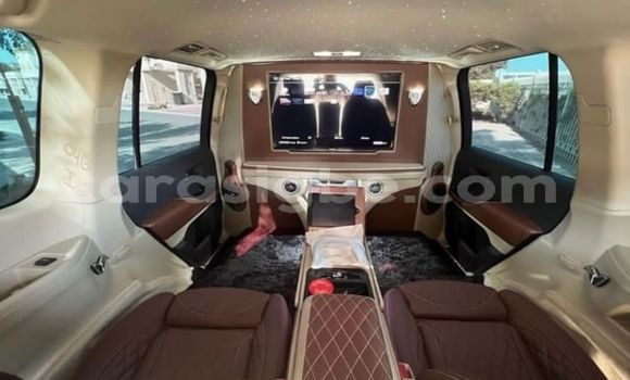 Buy New Toyota Land Cruiser Black Car in Lome in Togo Buy New Toyota Land Cruiser Black Car in Lome in Togo