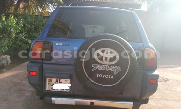 Buy Used Toyota RAV4 Blue Car in Lome in Togo Buy Used Toyota RAV4 Blue Car in Lome in Togo