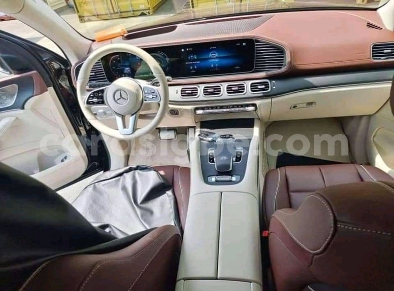Big with watermark mercedes benz maybach s klasse togo lome 6166