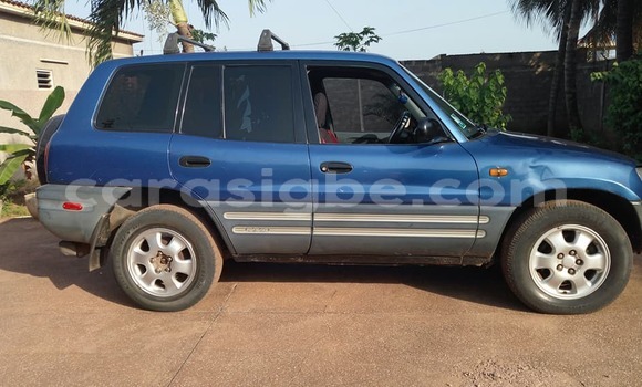 Buy Used Toyota RAV4 Blue Car in Lome in Togo Buy Used Toyota RAV4 Blue Car in Lome in Togo