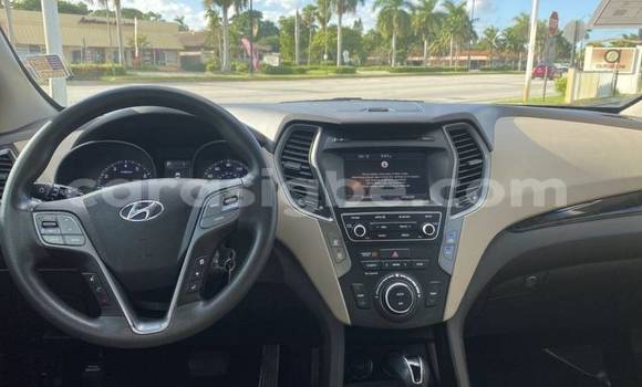 Acheter Import Voiture Hyundai Santa Fe Noir à Bé, Togo Acheter Import Voiture Hyundai Santa Fe Noir à Bé, Togo