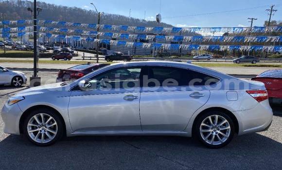 Acheter Import Voiture Toyota Avalon Gris à Kpessi, Plateaux Acheter Import Voiture Toyota Avalon Gris à Kpessi, Plateaux
