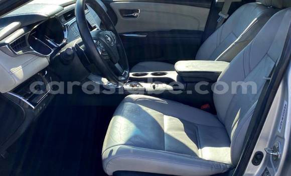 Acheter Import Voiture Toyota Avalon Gris à Kpessi, Plateaux Acheter Import Voiture Toyota Avalon Gris à Kpessi, Plateaux