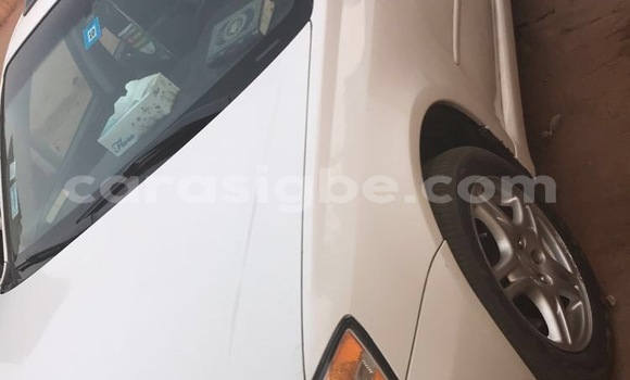 Buy Used Subaru Legacy White Car in Lome in Togo Buy Used Subaru Legacy White Car in Lome in Togo