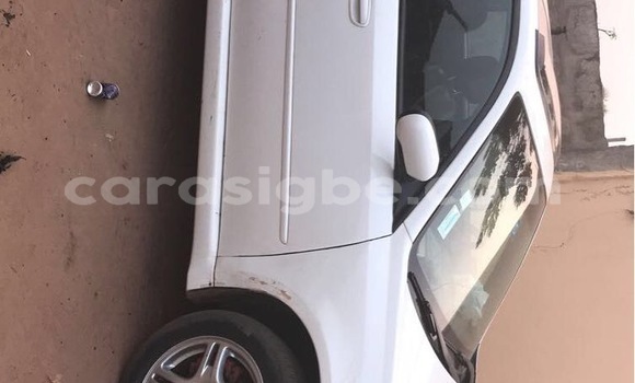 Buy Used Subaru Legacy White Car in Lome in Togo Buy Used Subaru Legacy White Car in Lome in Togo