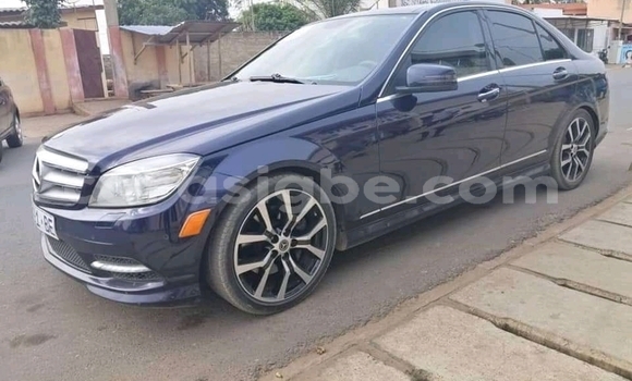 Buy Used Mercedes‒Benz 300–Series Blue Car in Lome in Maritime Buy Used Mercedes‒Benz 300–Series Blue Car in Lome in Maritime