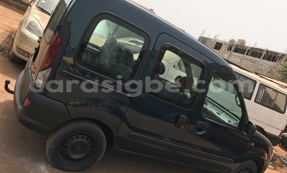 Acheter Occasion Voiture Renault Kangoo Vert à Lomé, Togo Acheter Occasion Voiture Renault Kangoo Vert à Lomé, Togo