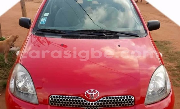 Acheter Occasion Voiture Toyota Yaris Rouge à Lomé, Togo Acheter Occasion Voiture Toyota Yaris Rouge à Lomé, Togo