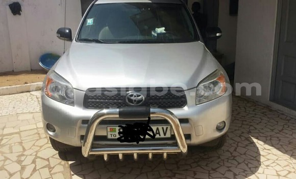 Buy Used Toyota RAV4 Silver Car in Lome in Togo Buy Used Toyota RAV4 Silver Car in Lome in Togo