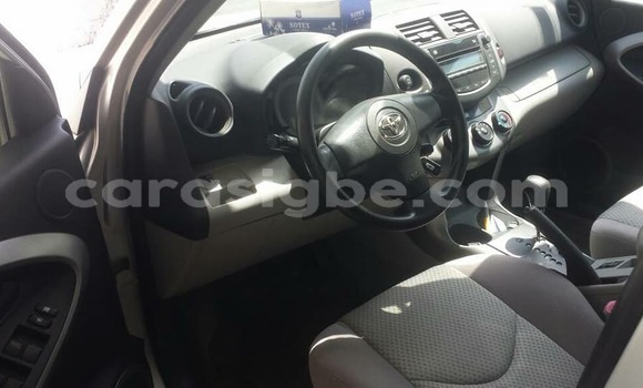 Buy Used Toyota RAV4 Silver Car in Lome in Togo Buy Used Toyota RAV4 Silver Car in Lome in Togo