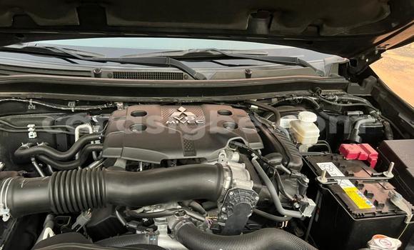 Buy New Mitsubishi Montero Black Car in Lome in Togo Buy New Mitsubishi Montero Black Car in Lome in Togo