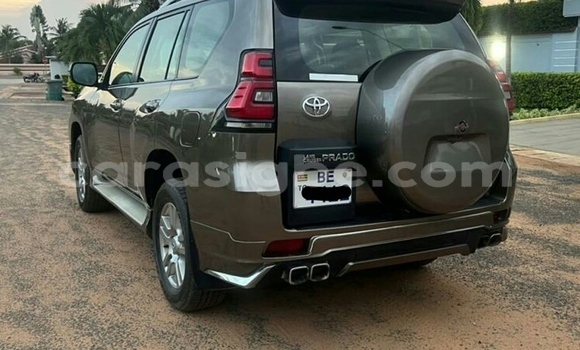 Acheter Import Voiture Toyota Land Cruiser Prado Marron à Lomé, Togo Acheter Import Voiture Toyota Land Cruiser Prado Marron à Lomé, Togo
