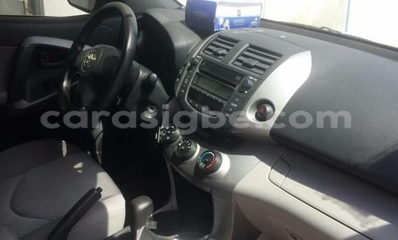 Buy Used Toyota RAV4 Silver Car in Lome in Togo Buy Used Toyota RAV4 Silver Car in Lome in Togo
