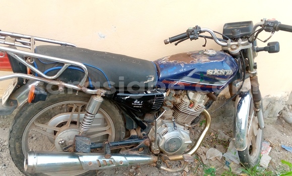 Acheter Occasion Moto Sanya SY125 Bleu à Lomé, Maritime Acheter Occasion Moto Sanya SY125 Bleu à Lomé, Maritime