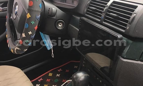Acheter Occasion Voiture BMW 3–Series Vert à Lomé, Togo Acheter Occasion Voiture BMW 3–Series Vert à Lomé, Togo