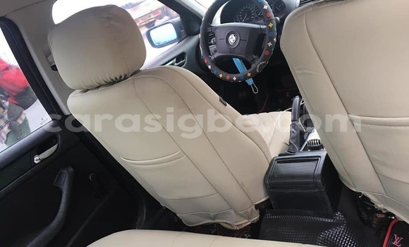 Acheter Occasion Voiture BMW 3–Series Vert à Lomé, Togo Acheter Occasion Voiture BMW 3–Series Vert à Lomé, Togo
