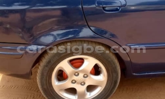 Acheter Occasion Voiture Mazda 323 Bleu à Lomé, Togo Acheter Occasion Voiture Mazda 323 Bleu à Lomé, Togo