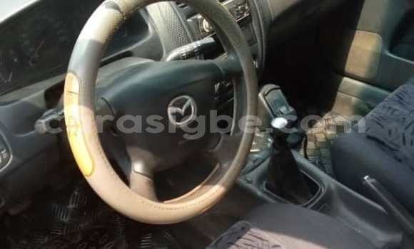 Acheter Occasion Voiture Mazda 323 Bleu à Lomé, Togo Acheter Occasion Voiture Mazda 323 Bleu à Lomé, Togo