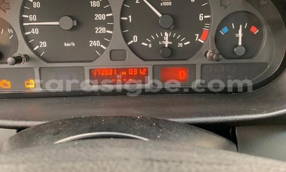 Acheter Occasion Voiture BMW 3–Series Gris à Lomé, Togo Acheter Occasion Voiture BMW 3–Series Gris à Lomé, Togo