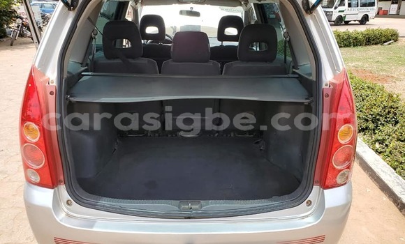 Acheter Occasion Voiture Mazda Mazda Premacy Gris à Lomé, Togo Acheter Occasion Voiture Mazda Mazda Premacy Gris à Lomé, Togo