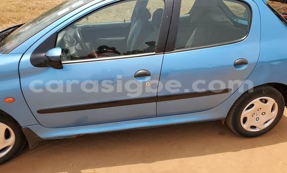 Acheter Occasion Voiture Peugeot 206 Bleu à Lomé, Togo Acheter Occasion Voiture Peugeot 206 Bleu à Lomé, Togo