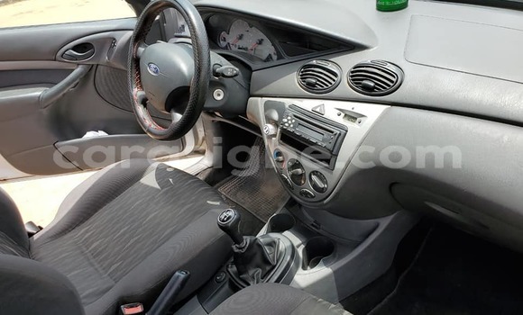 Acheter Occasion Voiture Ford Focus Gris à Lomé, Togo Acheter Occasion Voiture Ford Focus Gris à Lomé, Togo