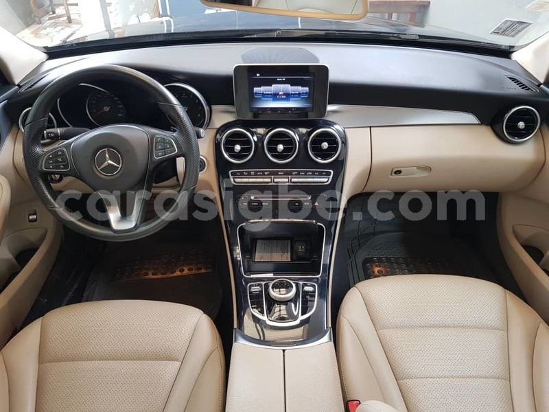Big with watermark mercedes benz c classe maritime lome 6273