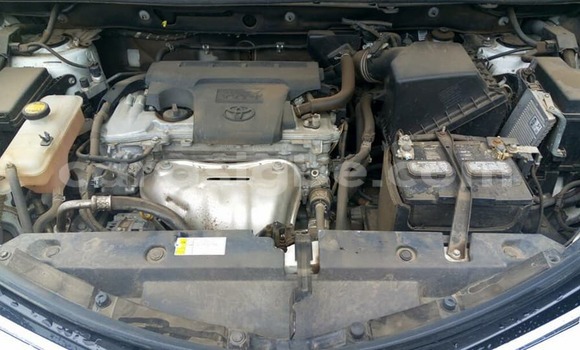 Buy Used Toyota RAV4 White Car in Lome in Togo Buy Used Toyota RAV4 White Car in Lome in Togo