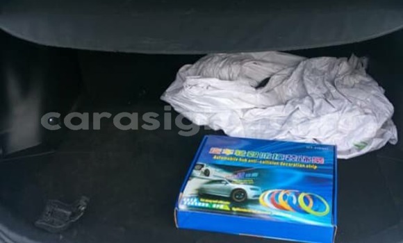 Buy Used Toyota RAV4 White Car in Lome in Togo Buy Used Toyota RAV4 White Car in Lome in Togo