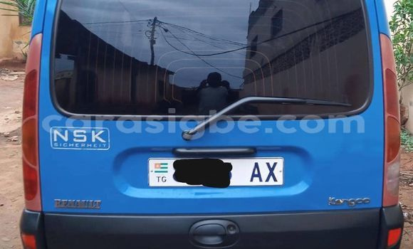 Acheter Occasion Voiture Renault Kangoo Bleu à Lomé, Togo Acheter Occasion Voiture Renault Kangoo Bleu à Lomé, Togo
