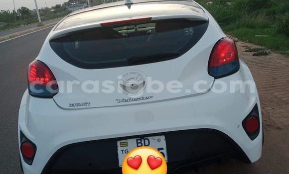 Acheter Occasion Voiture Hyundai Veloster Blanc à Lomé, Togo Acheter Occasion Voiture Hyundai Veloster Blanc à Lomé, Togo