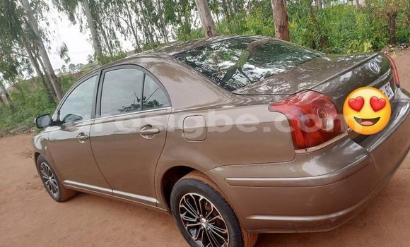 Acheter Occasion Voiture Toyota Avensis Marron à Lomé, Togo Acheter Occasion Voiture Toyota Avensis Marron à Lomé, Togo