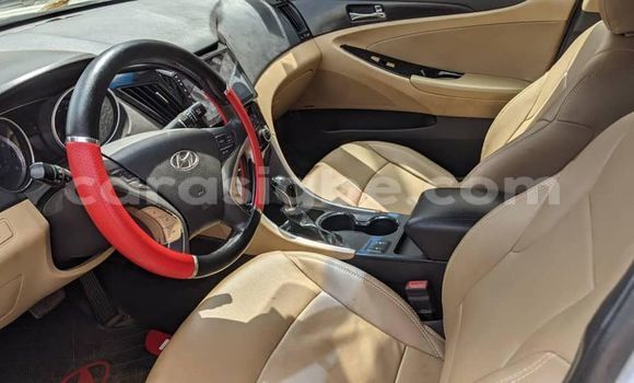 Acheter Occasion Voiture Hyundai Sonata Blanc à Lomé, Togo Acheter Occasion Voiture Hyundai Sonata Blanc à Lomé, Togo