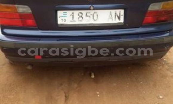 Acheter Occasion Voiture BMW 3–Series Bleu à Adawlato, Togo Acheter Occasion Voiture BMW 3–Series Bleu à Adawlato, Togo