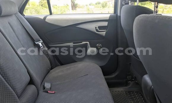 Acheter Occasion Voiture Toyota Yaris Bleu à Lomé, Togo Acheter Occasion Voiture Toyota Yaris Bleu à Lomé, Togo