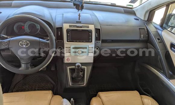 Acheter Occasion Voiture Toyota Corolla Verso Noir à Lomé, Togo Acheter Occasion Voiture Toyota Corolla Verso Noir à Lomé, Togo