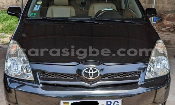 Acheter Occasion Voiture Toyota Corolla Verso Noir à Lomé, Togo Acheter Occasion Voiture Toyota Corolla Verso Noir à Lomé, Togo