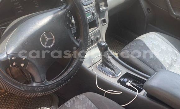 Acheter Occasion Voiture Mercedes‒Benz C–Class Blanc à Lomé, Togo Acheter Occasion Voiture Mercedes‒Benz C–Class Blanc à Lomé, Togo