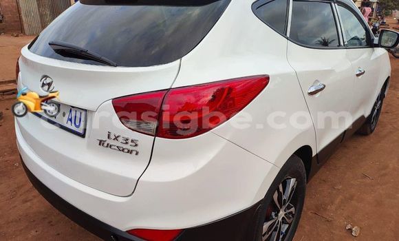 Acheter Occasion Voiture Hyundai ix35 Blanc à Lomé, Togo Acheter Occasion Voiture Hyundai ix35 Blanc à Lomé, Togo