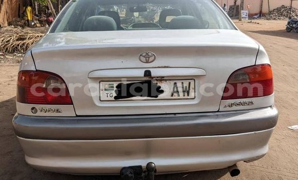 Acheter Occasion Voiture Toyota Avensis Gris à Lomé, Togo Acheter Occasion Voiture Toyota Avensis Gris à Lomé, Togo
