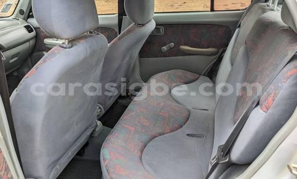 Acheter Occasion Voiture Nissan Micra Gris à Lomé, Togo Acheter Occasion Voiture Nissan Micra Gris à Lomé, Togo