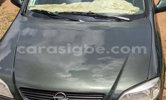Acheter Occasion Voiture Opel Astra Vert à Lomé, Togo Acheter Occasion Voiture Opel Astra Vert à Lomé, Togo