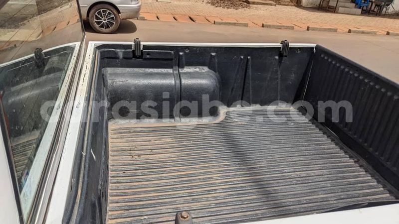 Big with watermark nissan frontier togo lome 6311